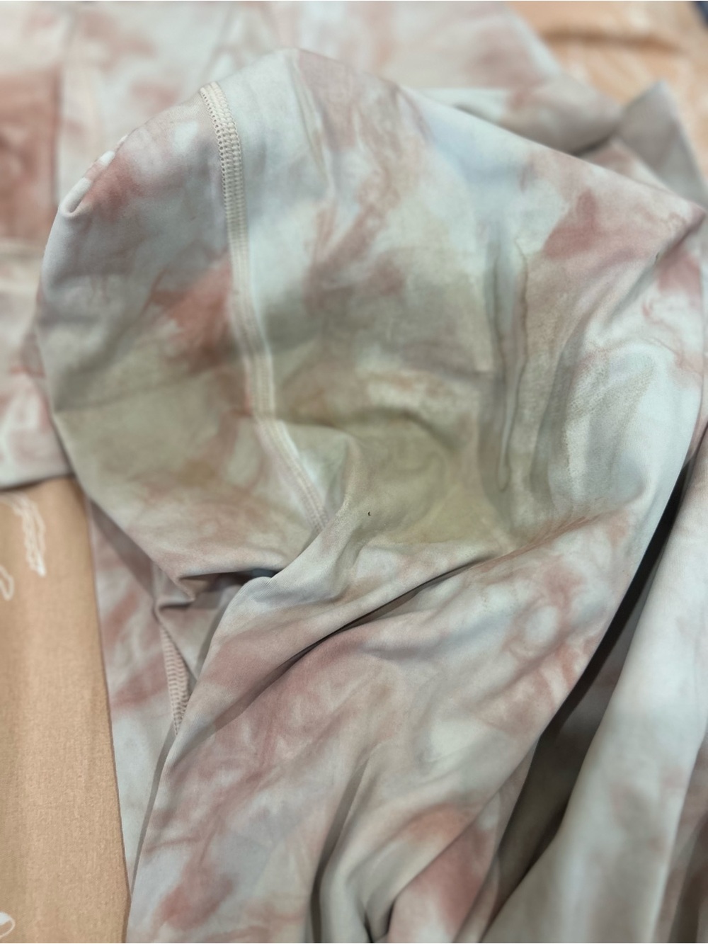 Gymshark Tie-Dye Seamless Camisole - Dusty Pink and White - Picture 5 of 6